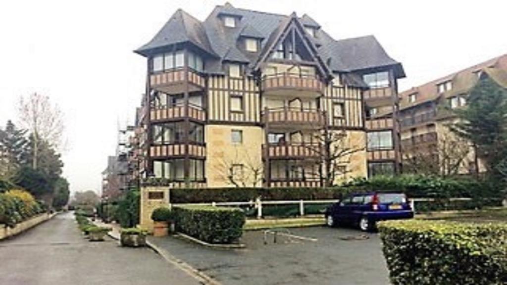 Appartement Residence Le Fairway Deauville Bagian luar foto