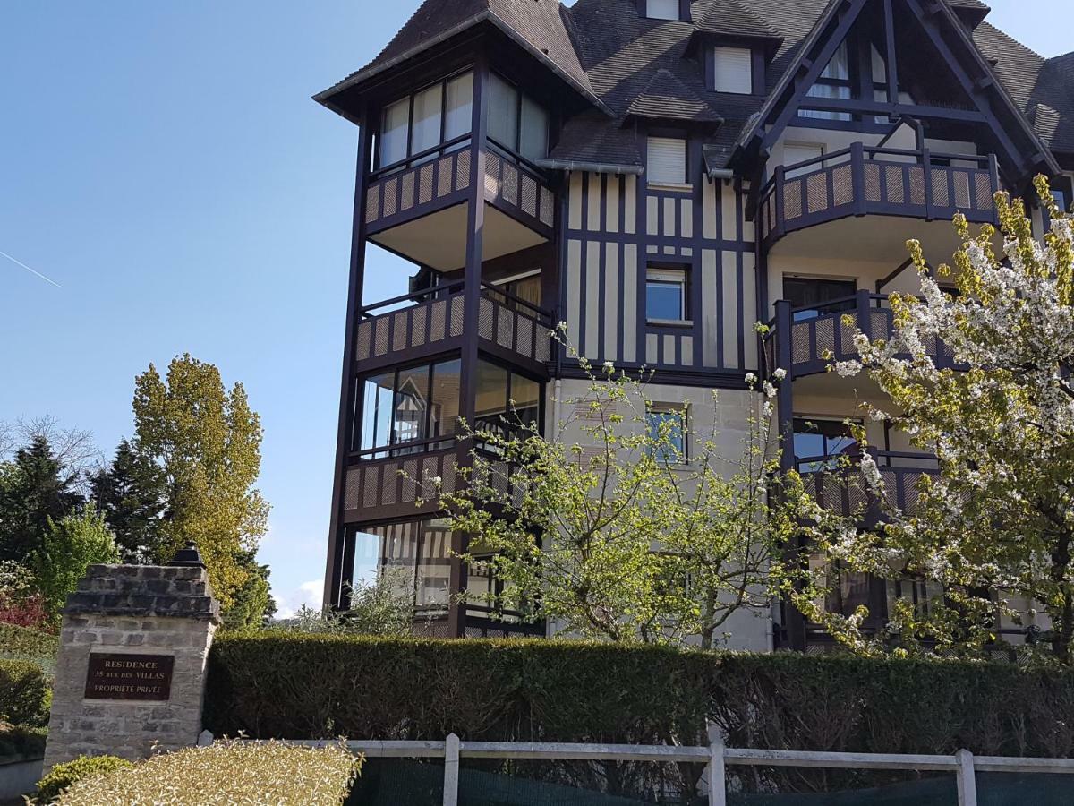 Appartement Residence Le Fairway Deauville Bagian luar foto